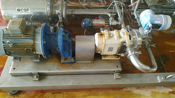 Кулачковый насос CSF Inox - OMAC - работа в цеху